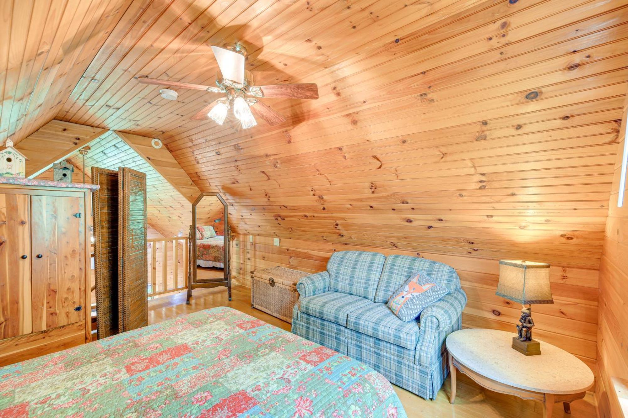 Quaint Blue Ridge Cabin Rental With On-Site Stream! Sparta Eksteriør billede