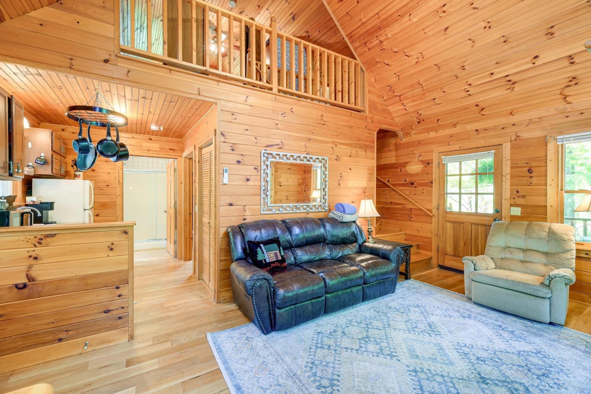 Quaint Blue Ridge Cabin Rental With On-Site Stream! Sparta Eksteriør billede